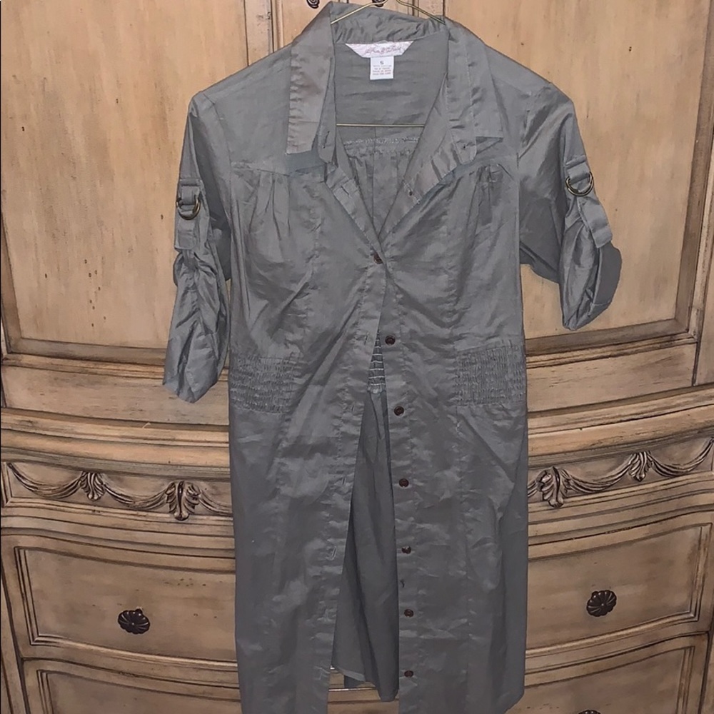 Women’s dress